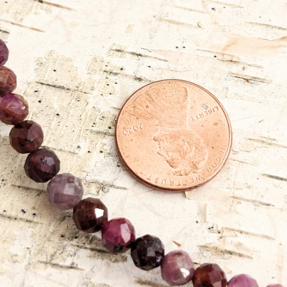 Natural Red And Pink Ruby In Assymetrical Gold Beaded Choker/Necklace - Picture 7 of 9